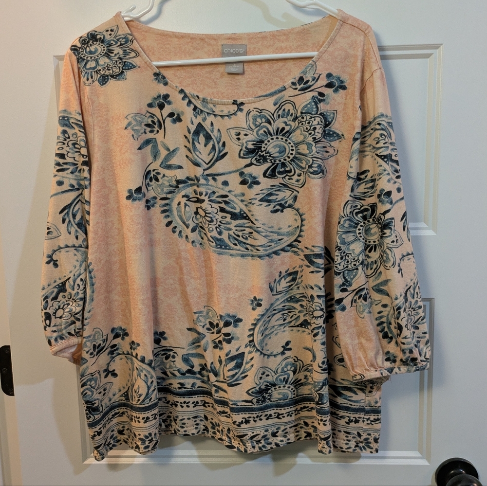🔴 3/$15 Chicos Peach Floral-Print Women's Top
